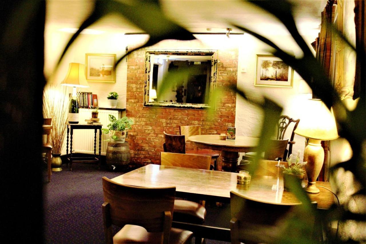 The Dove Inn Micheldever Esterno foto