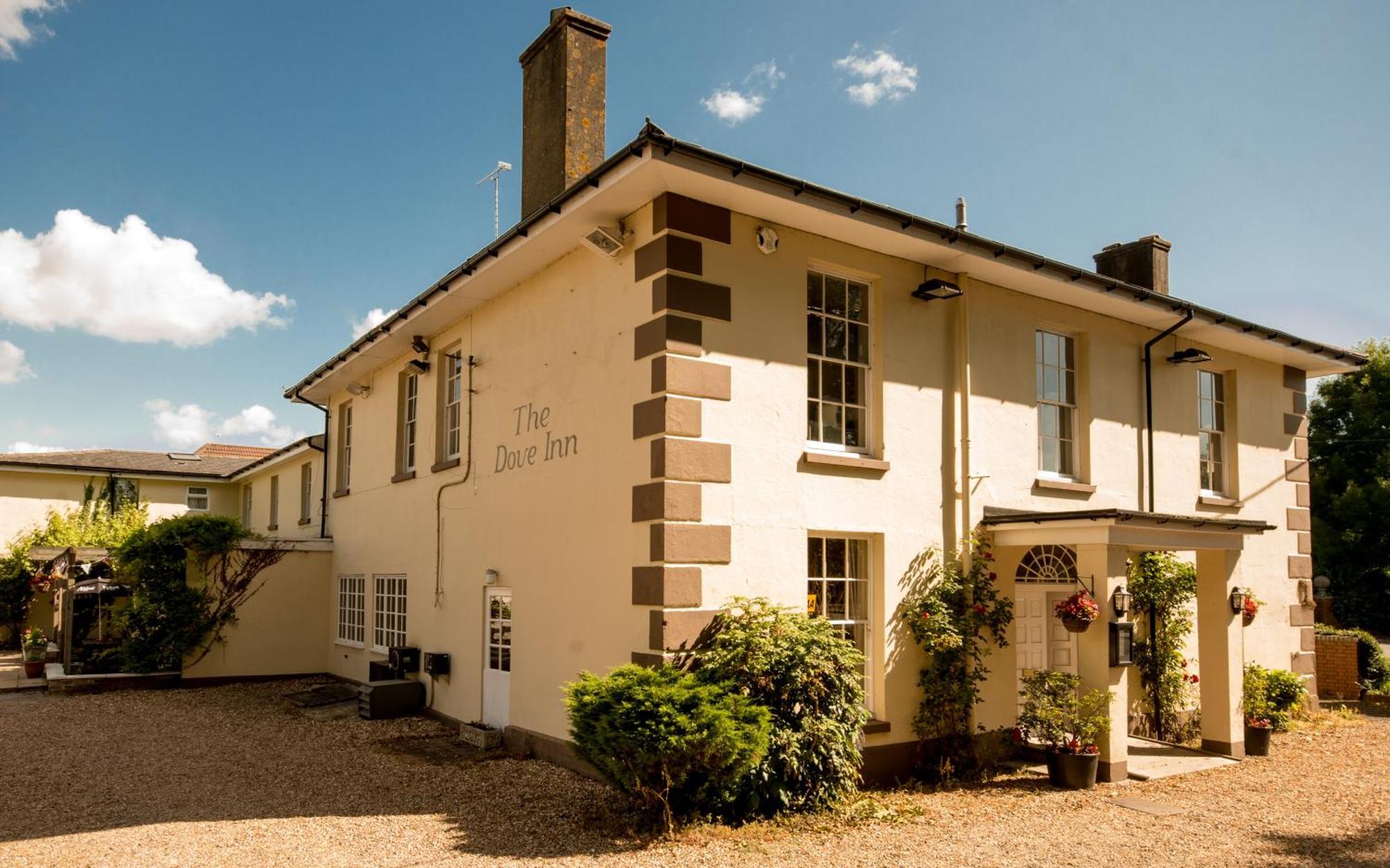 The Dove Inn Micheldever Esterno foto